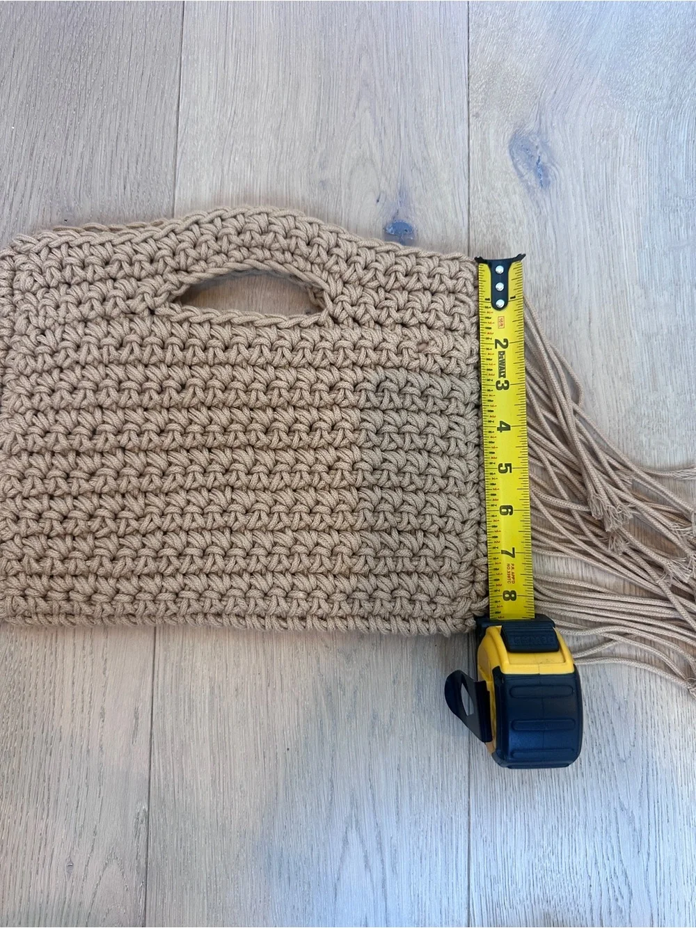 Urban Expressions Crochet Fringe Handbag – Tan